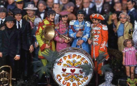 Godina Ljubavi - Sgt. Pepper's Lonely Hearts Club Band/1998/3D/40x35x30cm